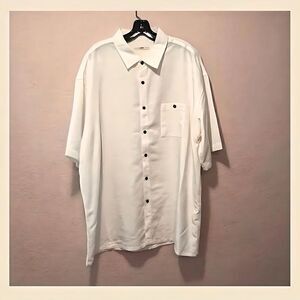 NWOT. Moda Campia shirt. Size XXL.